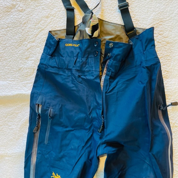 Arcteryx Gortex small bibs overalls - Picture 2 of 4